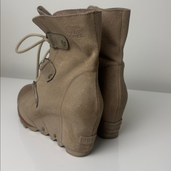 Sorel Joan of Arctic Women’s Wedge Mid Ankle Tan Boots size US 9 - Picture 6 of 11